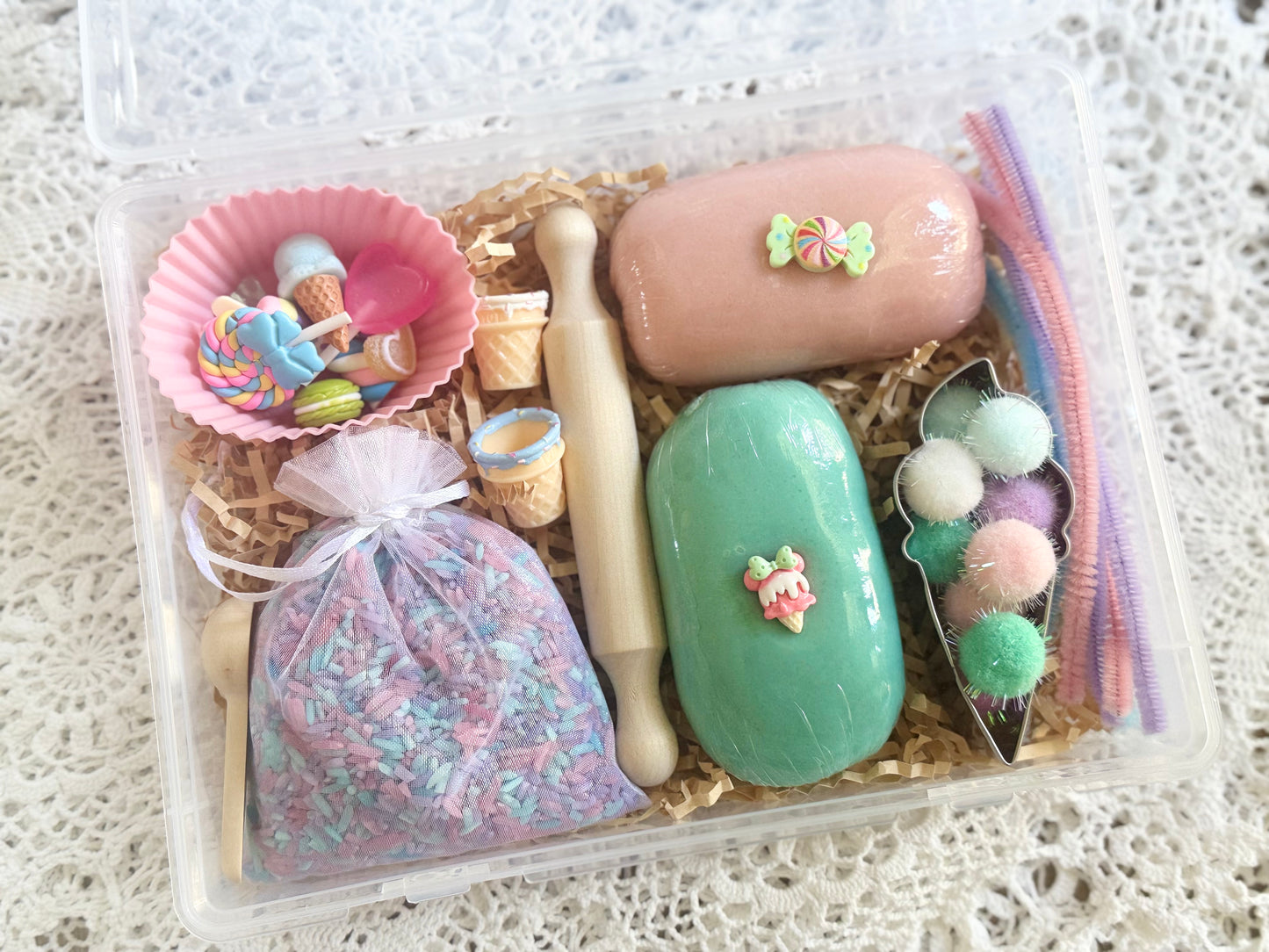 Scoop & Sprinkle Deluxe Sensory Kit